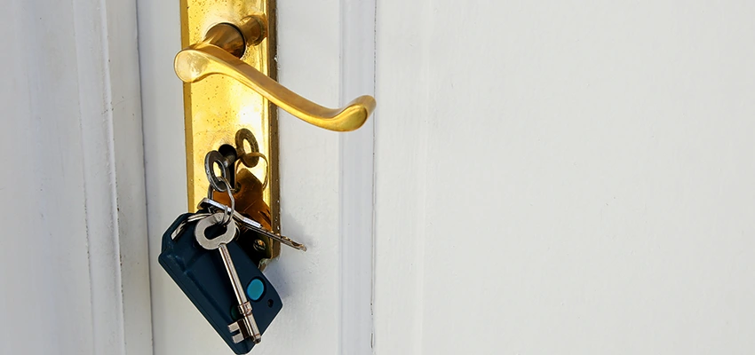 Broken Door Key Extraction in Fontainebleau, FL